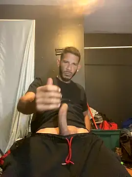 Chico_Bellaco live sex cam