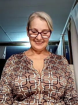 irinamaux live sex cam