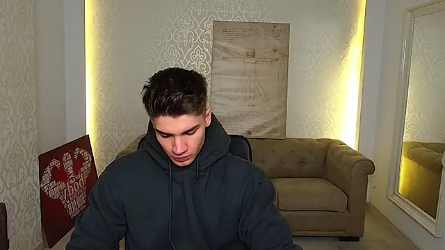 MaxKaiden live sex cam