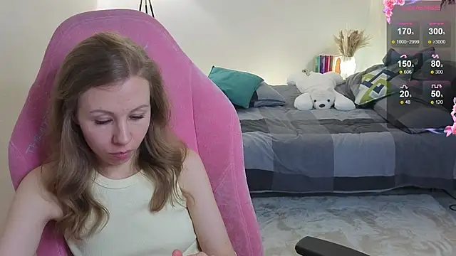 Lill_Mary's Stripchat show and profile