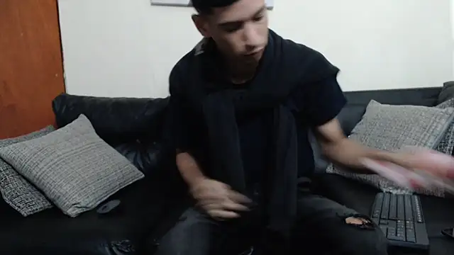 biigjhonny live sex cam