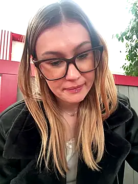 RinaCat live sex cam