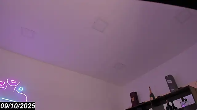 Bonnie_Luxury live sex cam