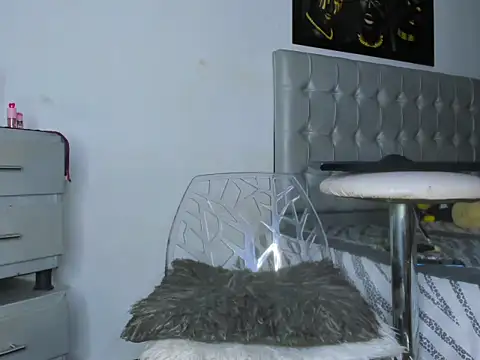 Kendall_Hotsexy_x live sex cam