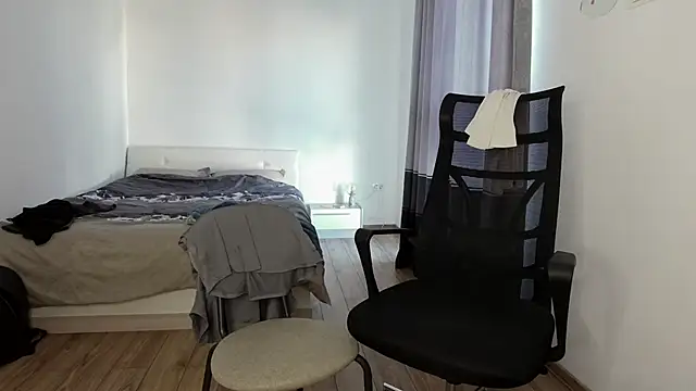 MasculineGuy99 live sex cam