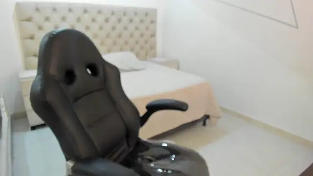 JhoanLeandro live sex cam