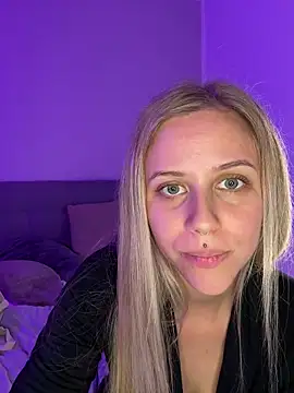 lunawolf21 live sex cam