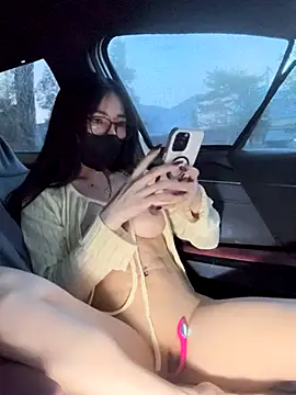 Linh_2004 live sex cam