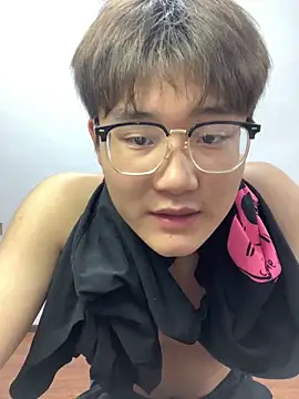 KK-cuteboy live sex cam