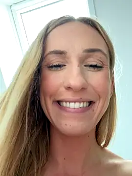 lola_tentatiion live sex cam