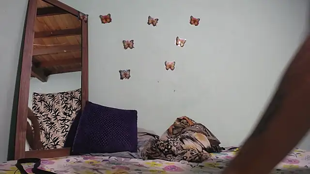 emilyvalencia_1 live sex cam