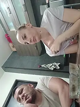 Aly-john1985 live sex cam