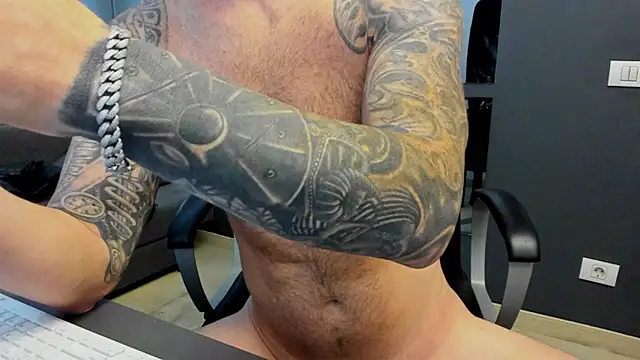 AronGrant's Stripchat show and profile