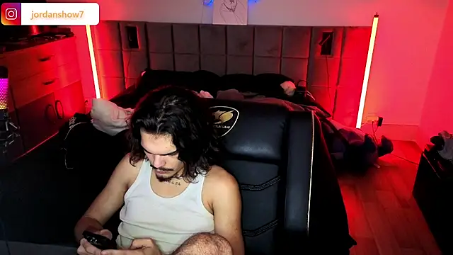 JordanShow live sex cam