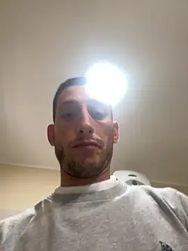 Gionnytav live sex cam