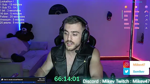 Mikev live sex cam