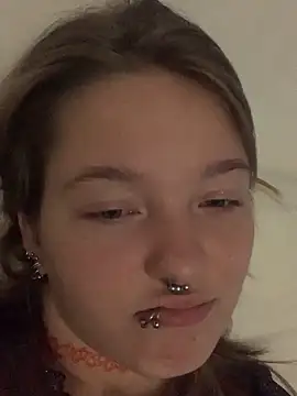 VesnaCrystal live sex cam
