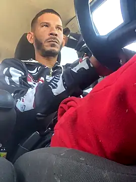 Chico_Bellaco live sex cam