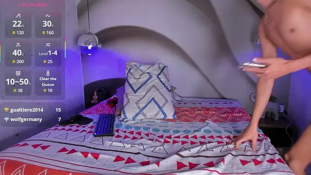 AmadeoDesanti live sex cam