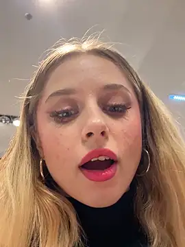 BabyAnais live sex cam