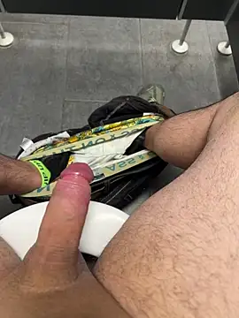 Loveboy_1987 live sex cam