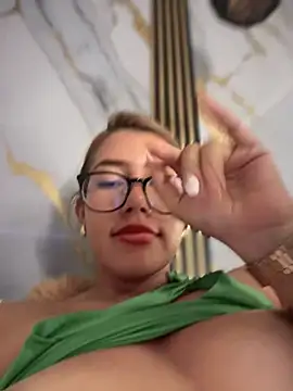 sara_calderon live sex cam