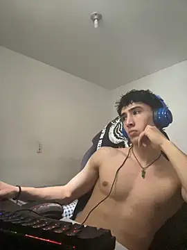 gojo_satoru_18 live sex cam
