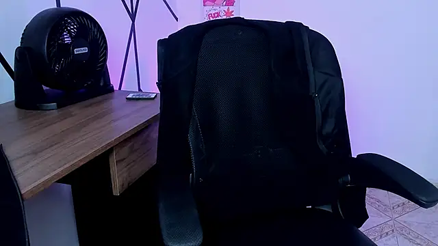 Christopher_77 live sex cam