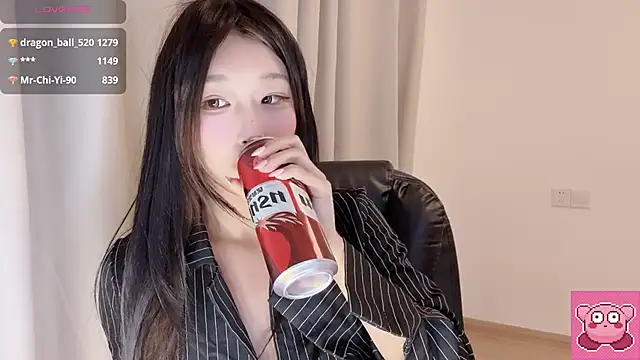 Winnie666- live sex cam