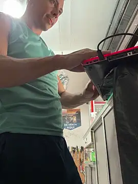 Paul22cm- live sex cam
