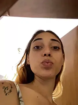 loirinhaaa live sex cam