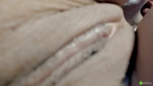 Courtney_Luv live sex cam