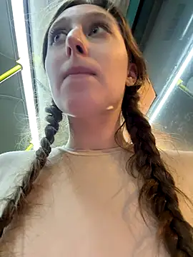 FroggyAnna live sex cam