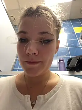 Holy_Tereza live sex cam