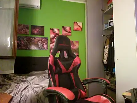 MASTERBULLY live sex cam