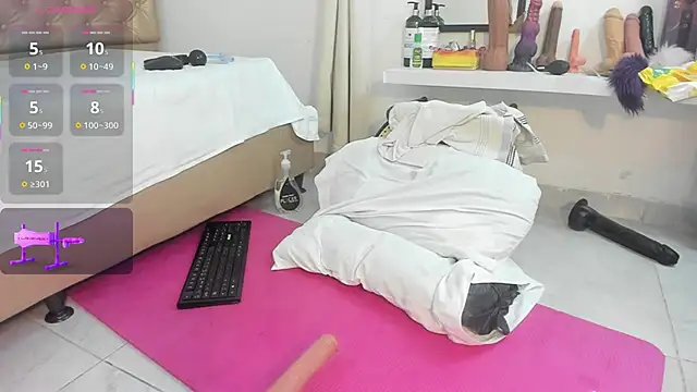 Alessiiaa_ live sex cam