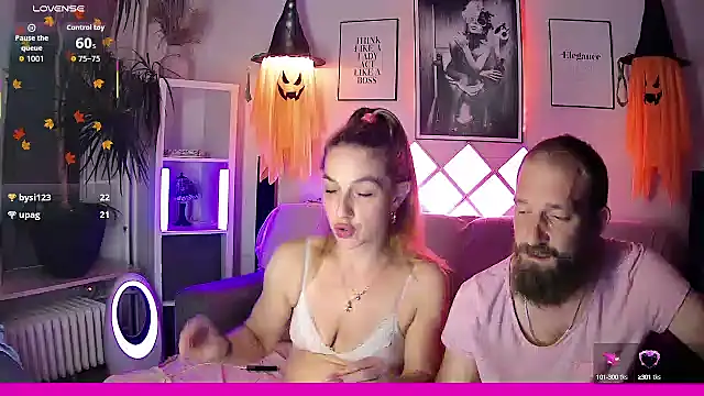XBellaXundXUweX live sex cam