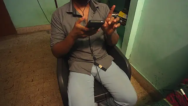 Tamil_KDD live sex cam