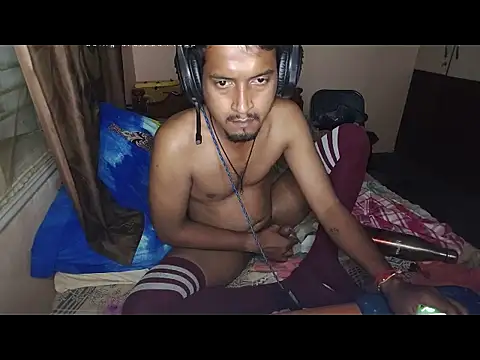 Sexypavi09 live sex cam