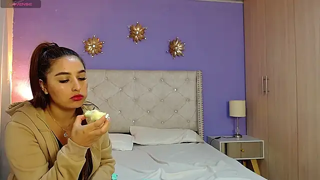 Kim_and_Mia live sex cam