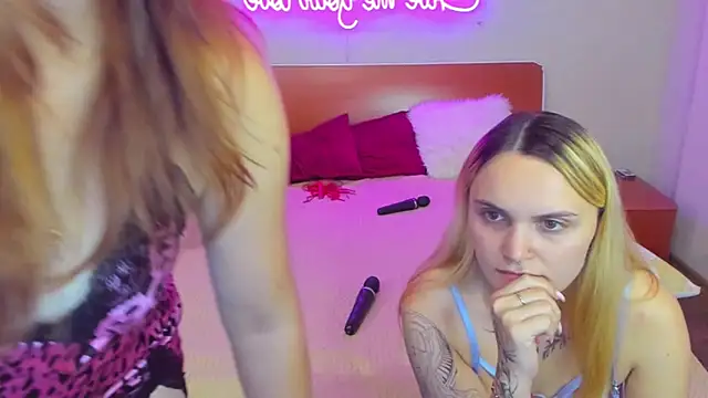 MagicEyess live sex cam