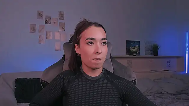 yourfitoviolett live sex cam