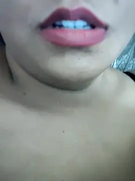 Love_bitess live sex cam