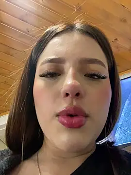 Sofia18_pinkk live sex cam