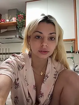 Noeliagglow live sex cam
