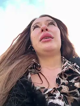 AndreaMood live sex cam