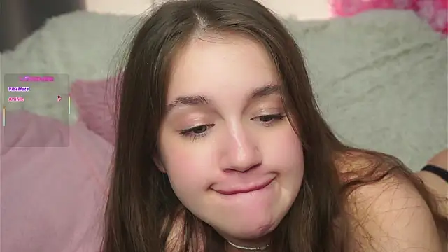 AmiLewis live sex cam