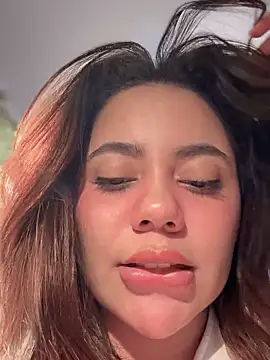 Aryrosee live sex cam