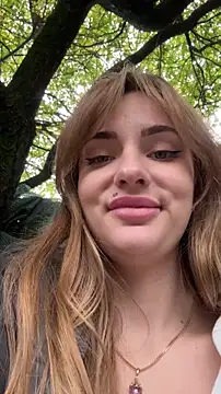 Night_dreams live sex cam
