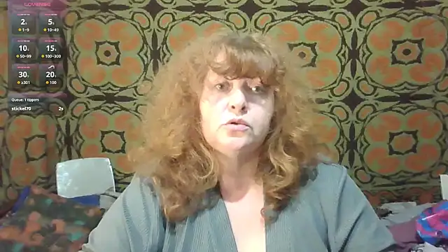 RoseRed69 live sex cam